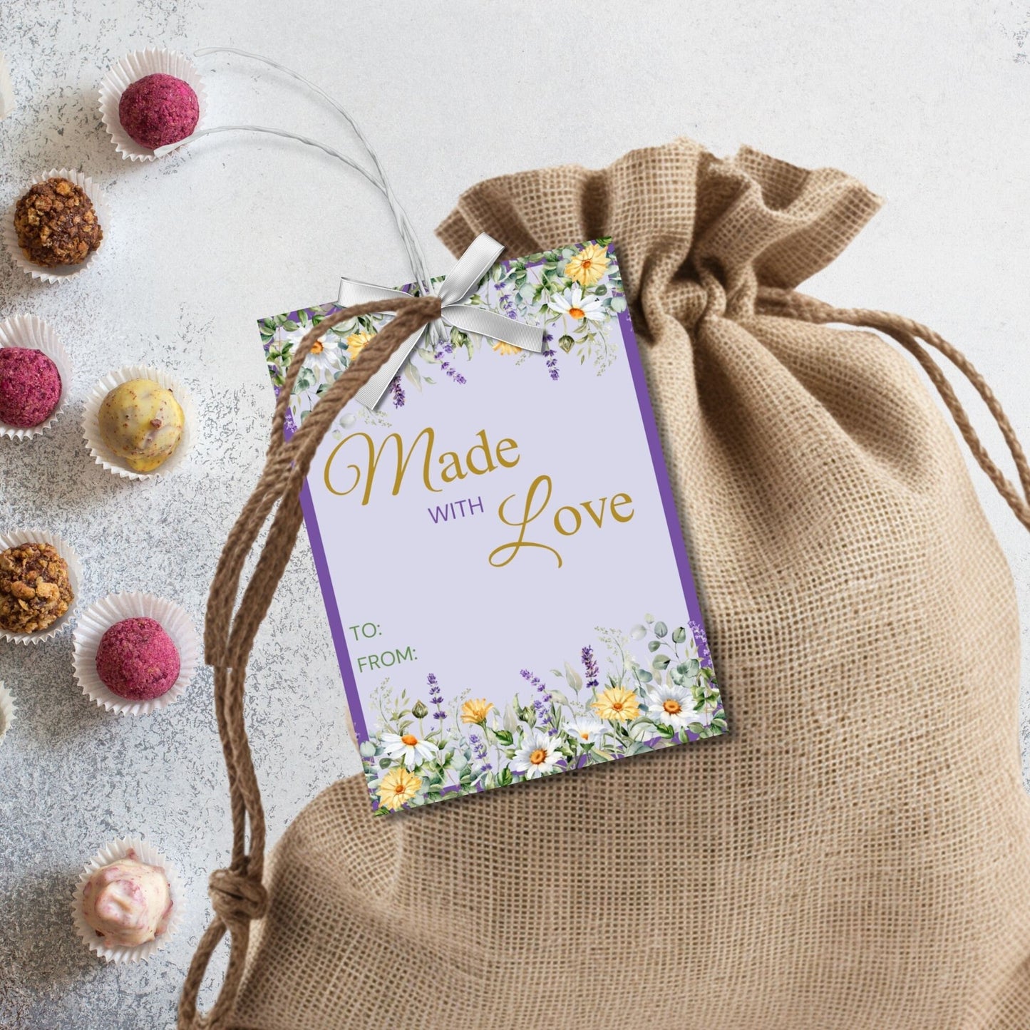 Gift tags with a floral design and the message Made with Love, Love you, Mom! Happy Mother's Day! on a purple background, ideal for Mothers Day and appreciation gifts.